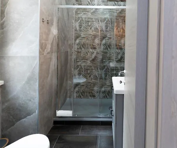 Catone Luxury Nocleg ze śniadaniem 4*