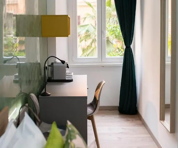Catone Luxury Nocleg ze śniadaniem 4*